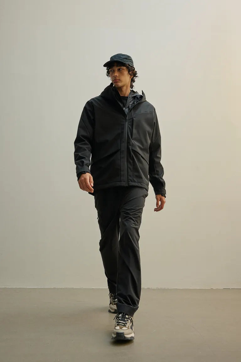 Water-repellent softshell jacket