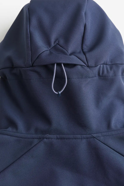 Water-repellent softshell jacket